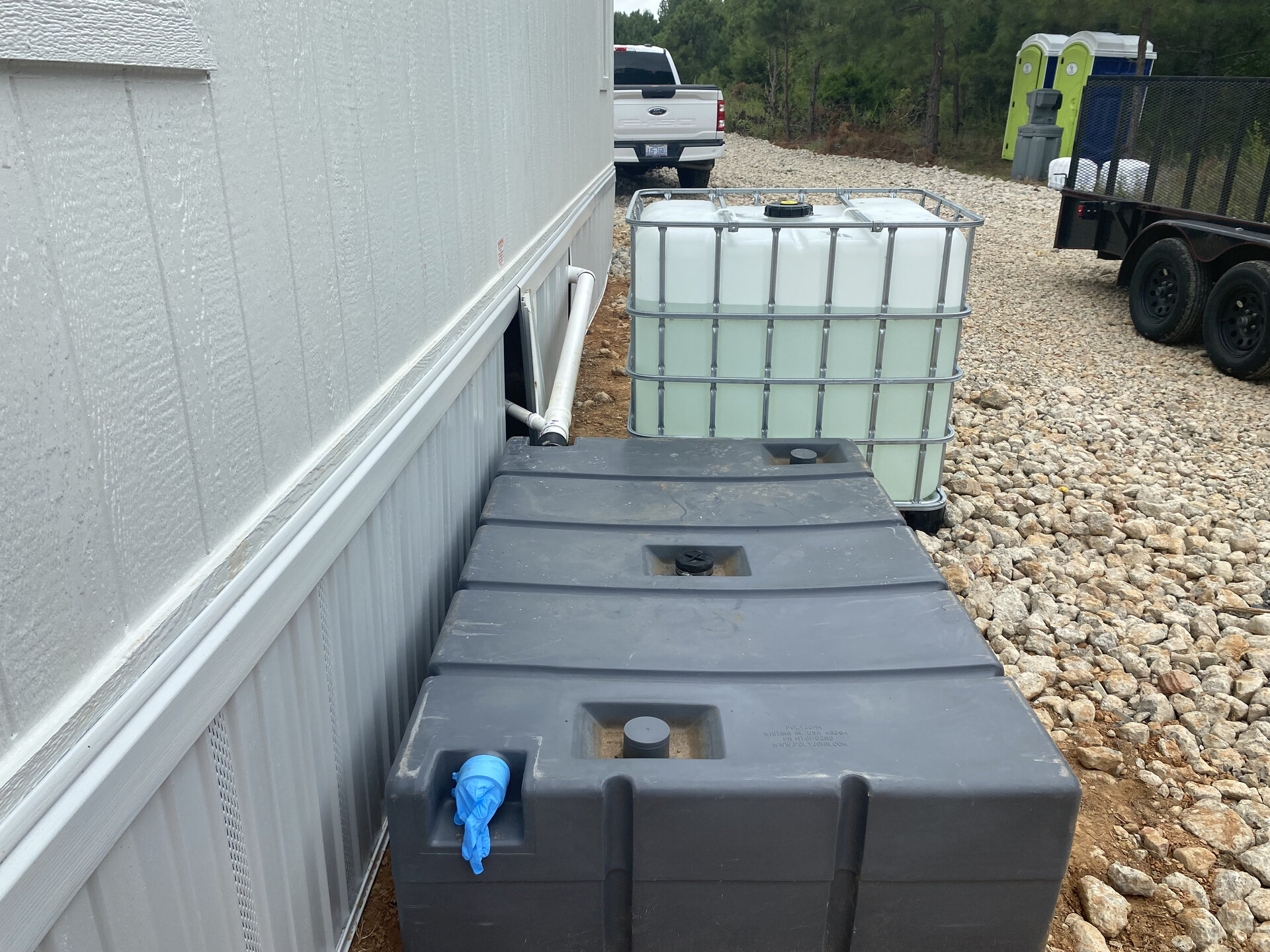 Fresh water and waste tank system supporting Grand Restrooms portable sanitation across the Carolinas